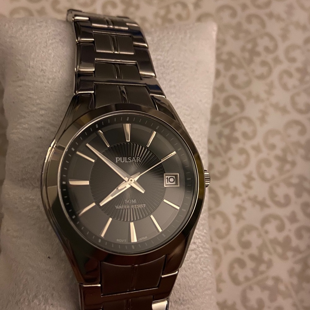 👑Host Pick👑 Pulsar Men’s Watch